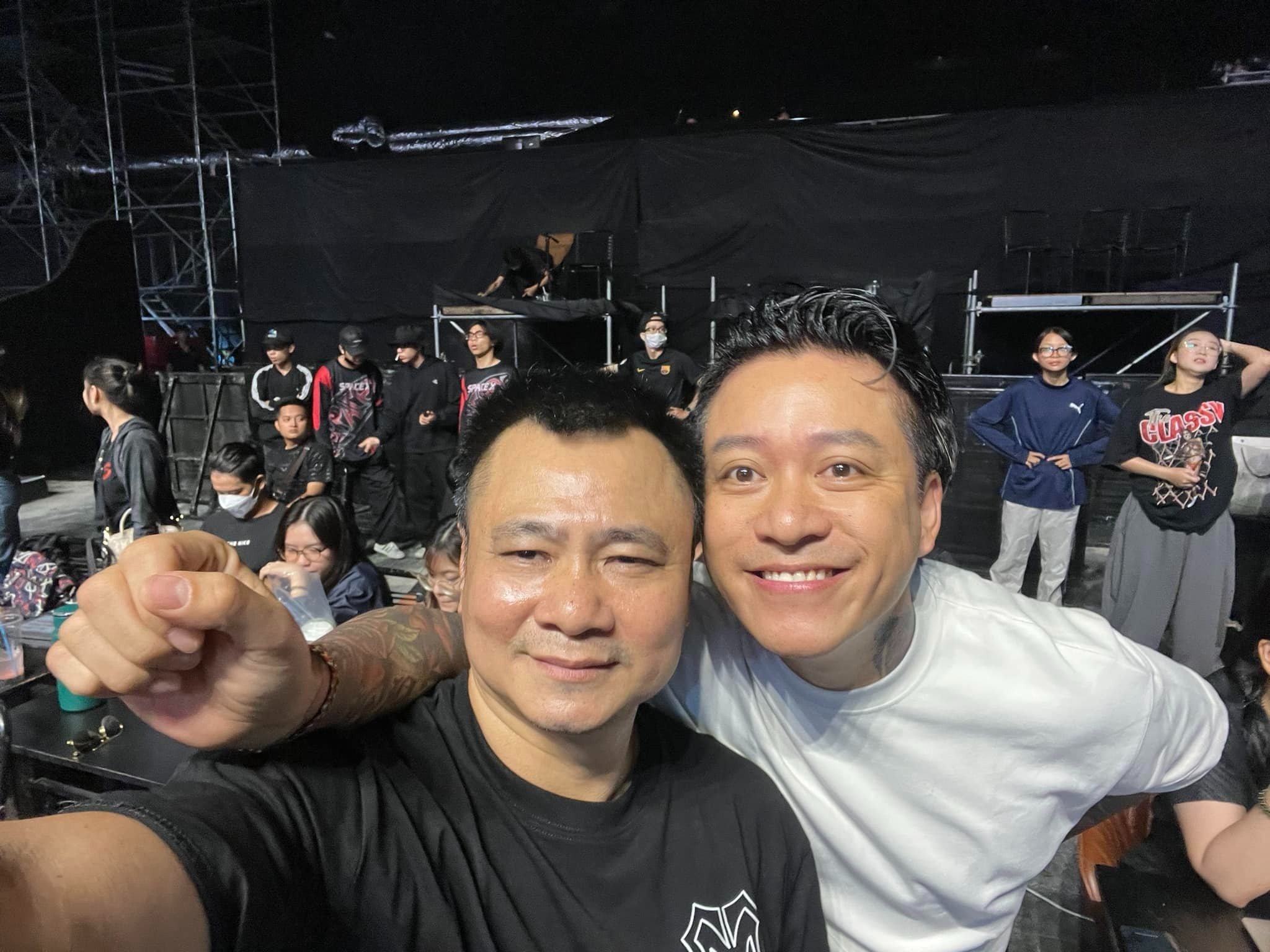 Tinh trang dang lo tu concert Anh trai hinh anh