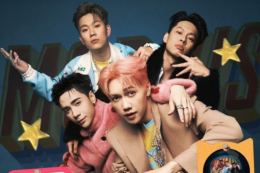 Nhom nhac 4 anh trai 'say hi' gay tranh cai hinh anh