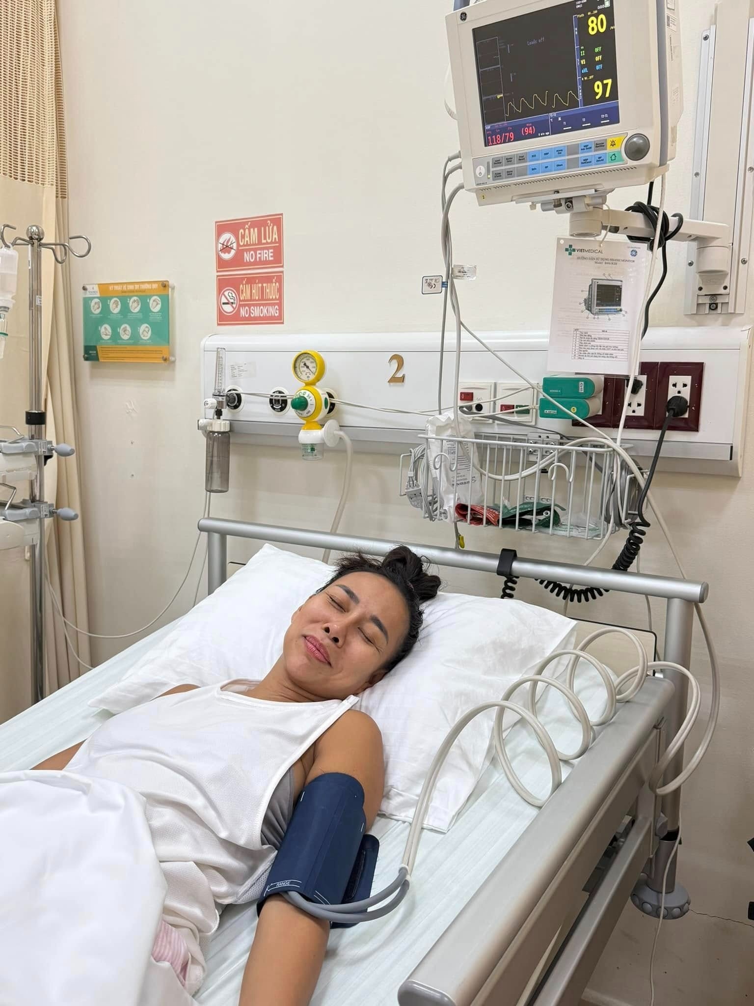 Chị đẹp đạp gió