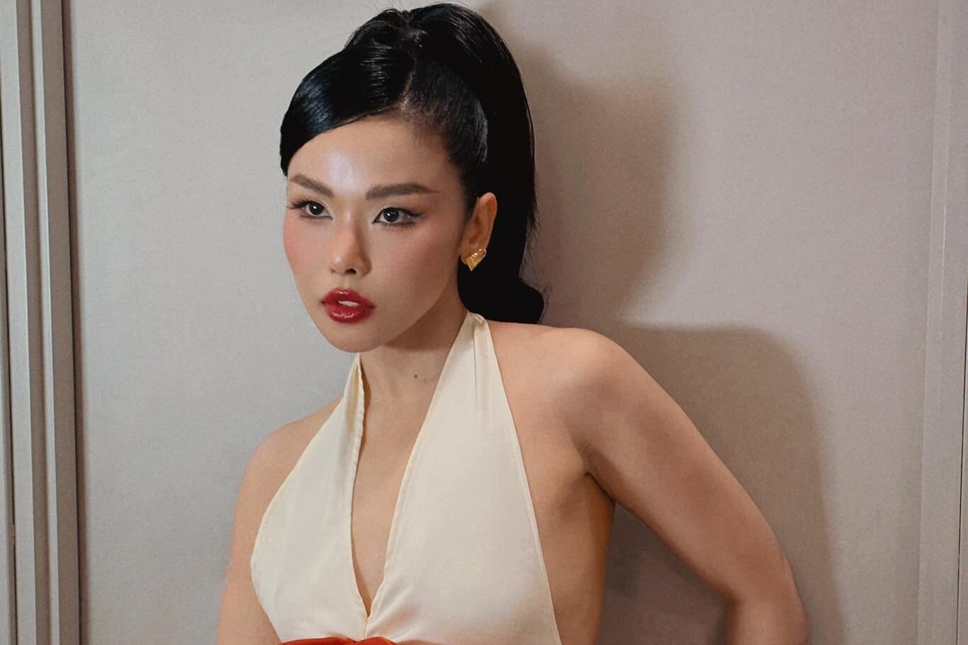 Them bai hat Viet bi che hinh anh