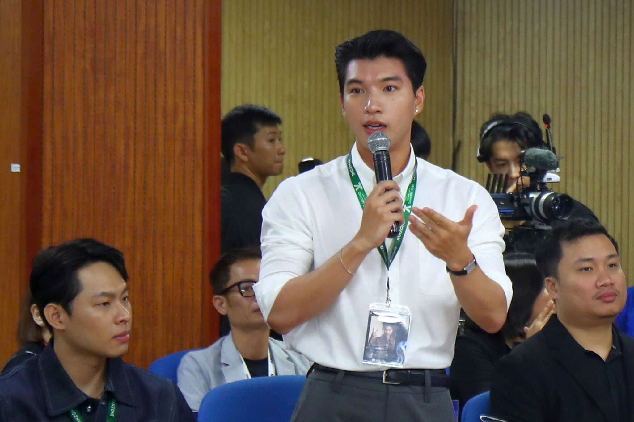 Thach thuc cua cac anh trai hinh anh