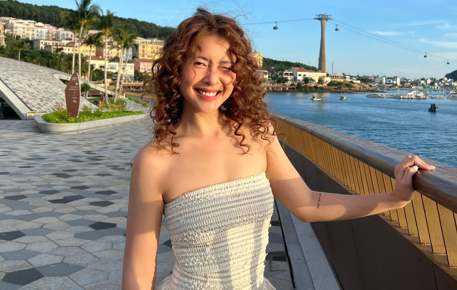 Sao Viet lam gi ngay cuoi nam hinh anh