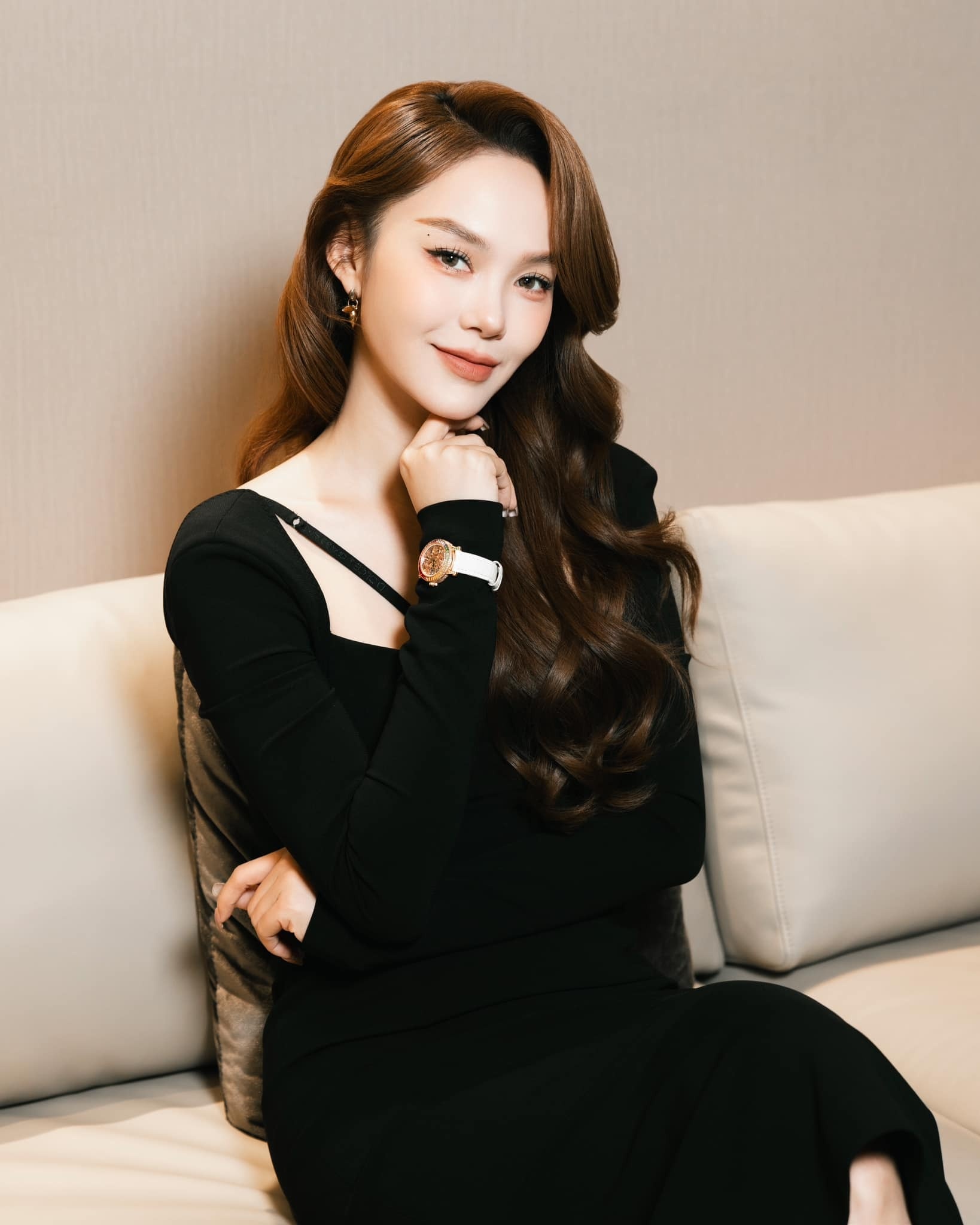 Hồ Ngọc Hà và Minh Hằng
