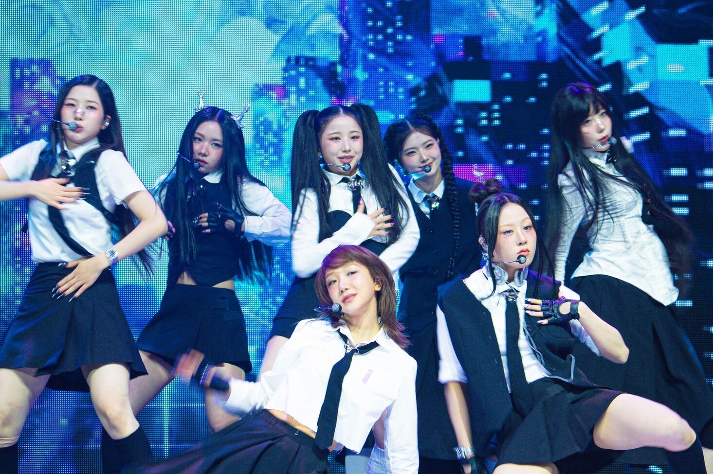 Vi sao dem nhac Han o TP.HCM e am den muc bi huy bo? hinh anh