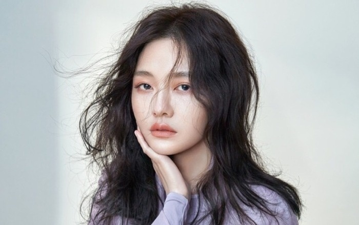 Em gai Tu Hy Vien buc xuc hinh anh