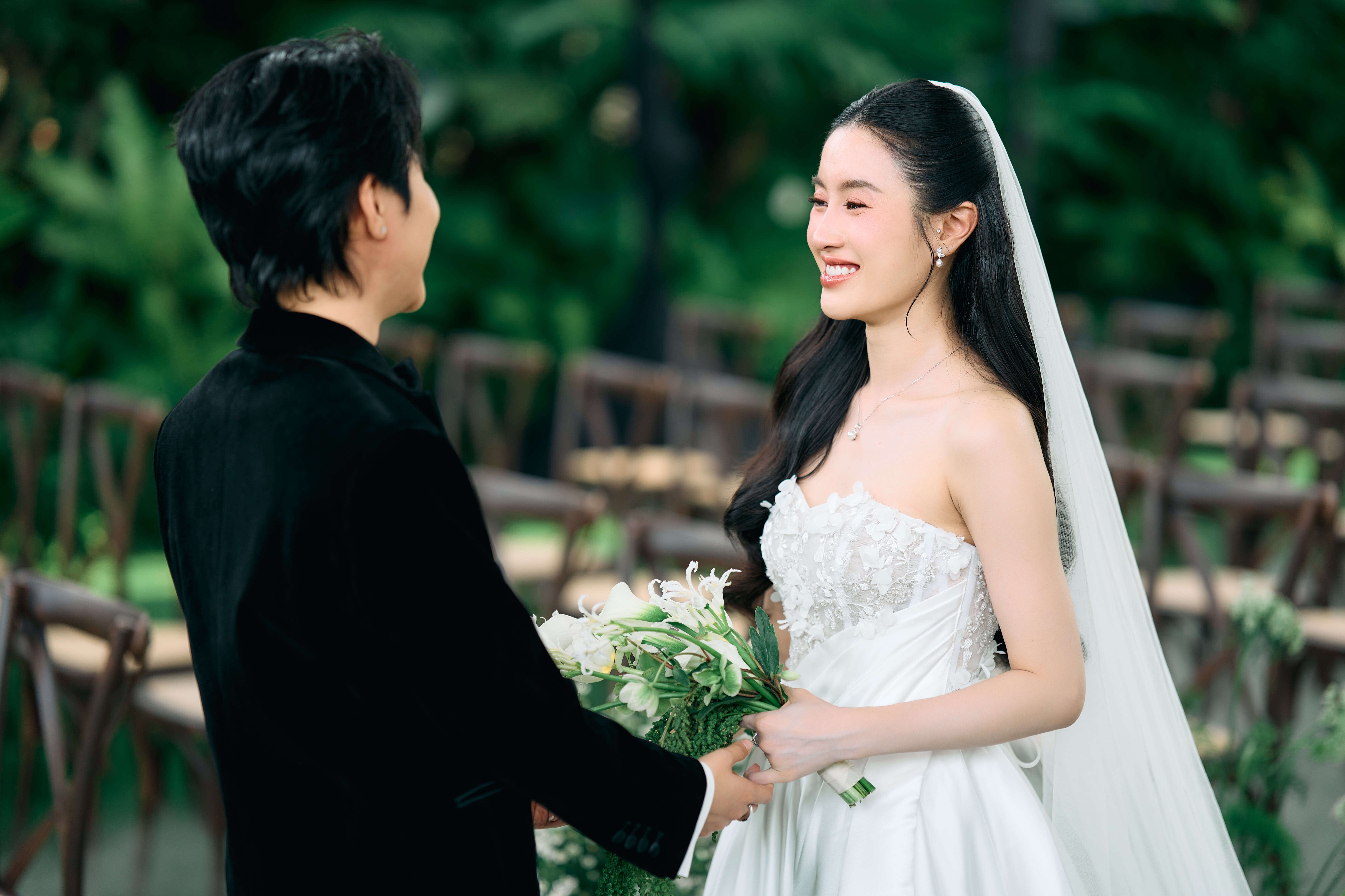 Khoanh khac hanh phuc cua Vu Cat Tuong va Thu Trang hinh anh