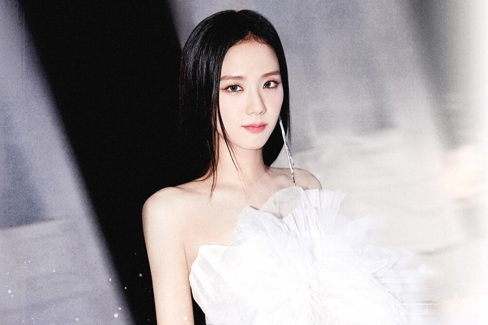 Jisoo (BlackPink) bat on hinh anh