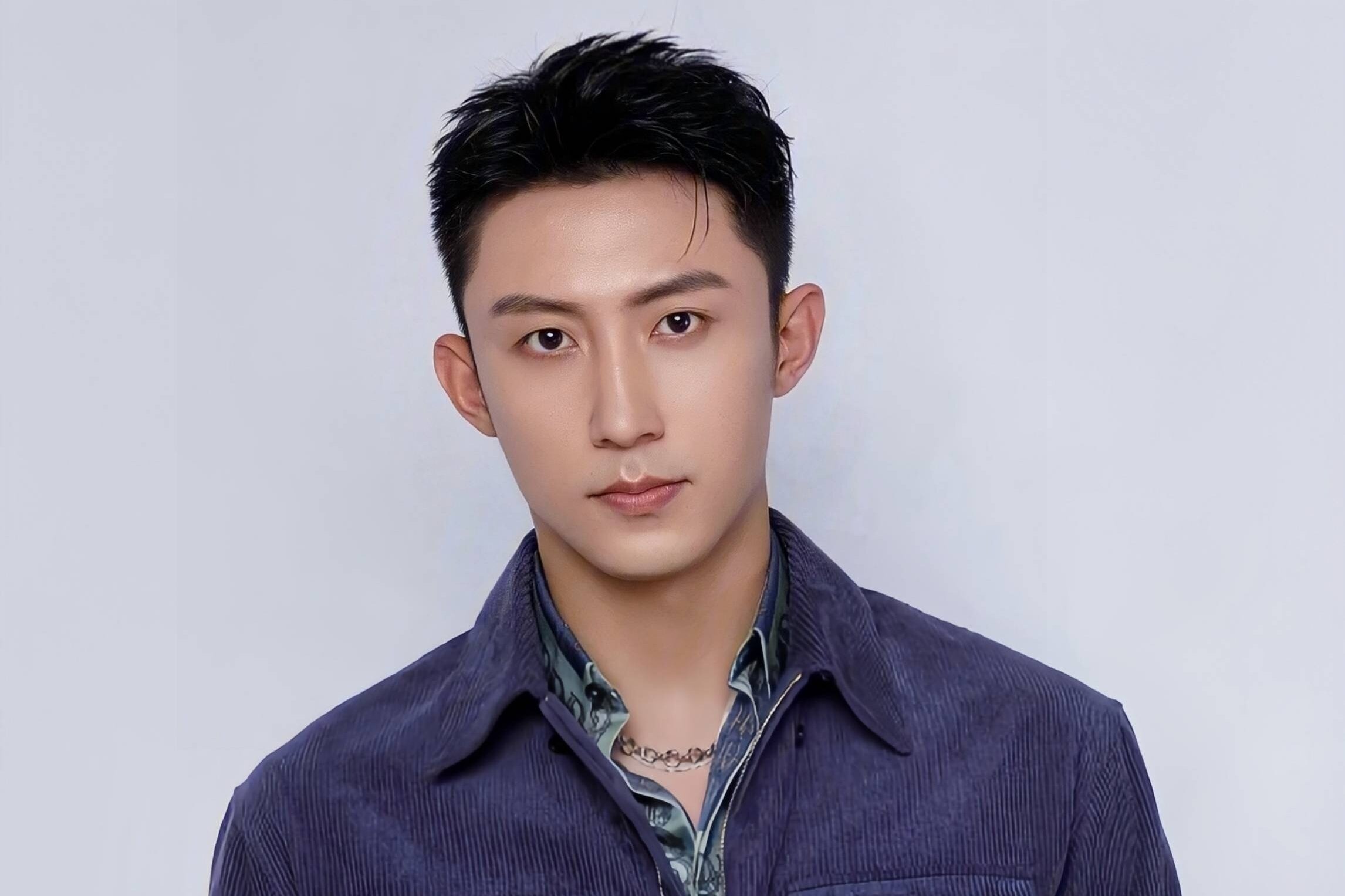 Hoang Canh Du cung ban gai du lich Phu Quoc? hinh anh