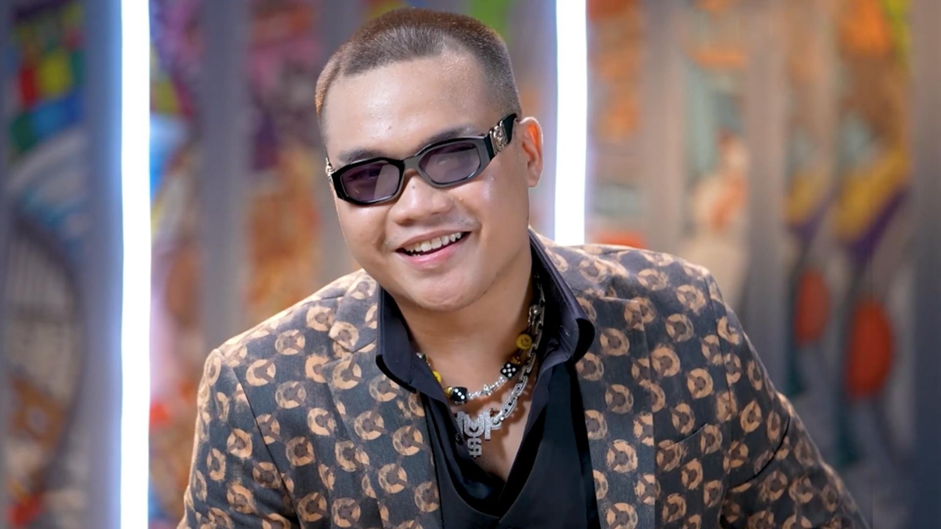 A quan Rap Viet len tieng ve on ao hinh anh