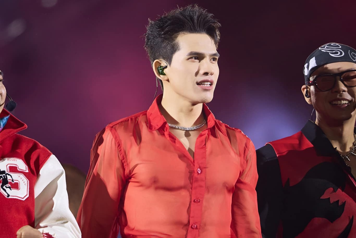 Quoc Thien dinh chinh hinh anh