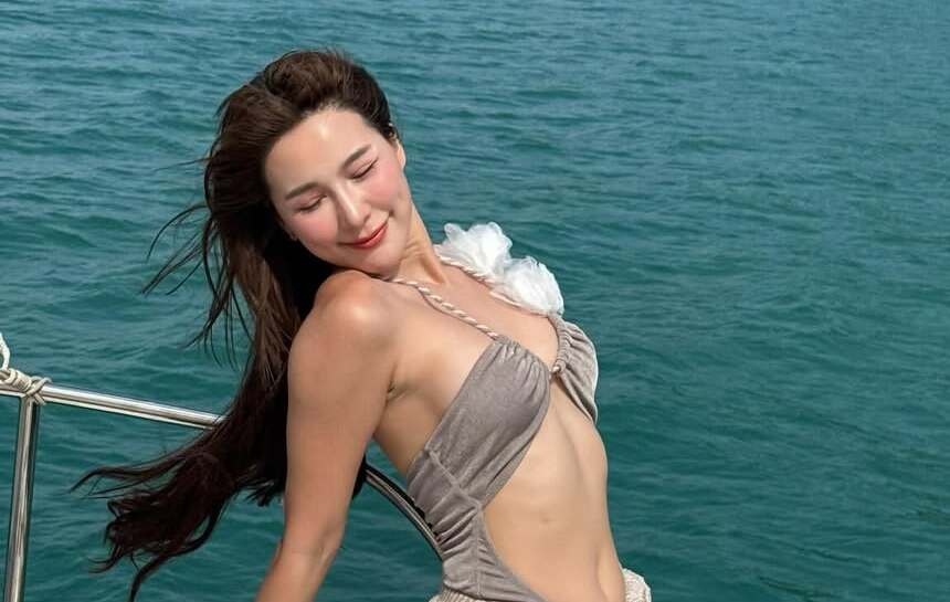 Ban gai goi cam cua Mario Maurer hinh anh