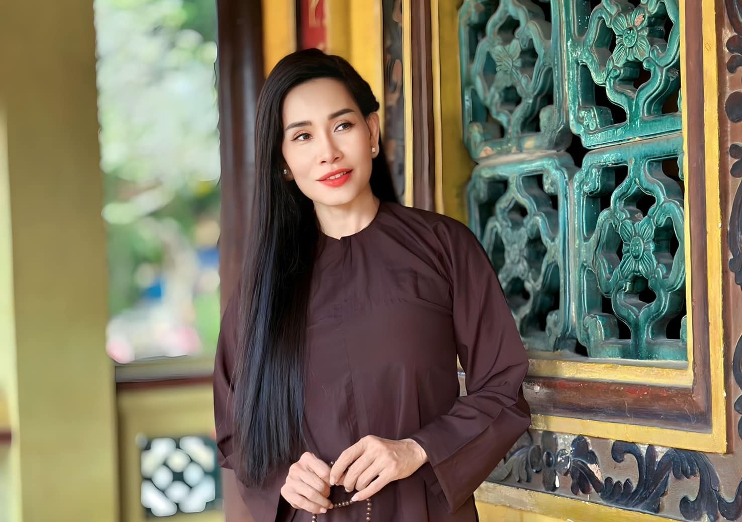 Ca si Thuy Hang qua doi hinh anh