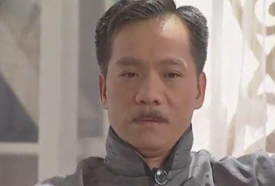 Dien vien 'Bao Thanh Thien' Truong Chan Hoan qua doi hinh anh