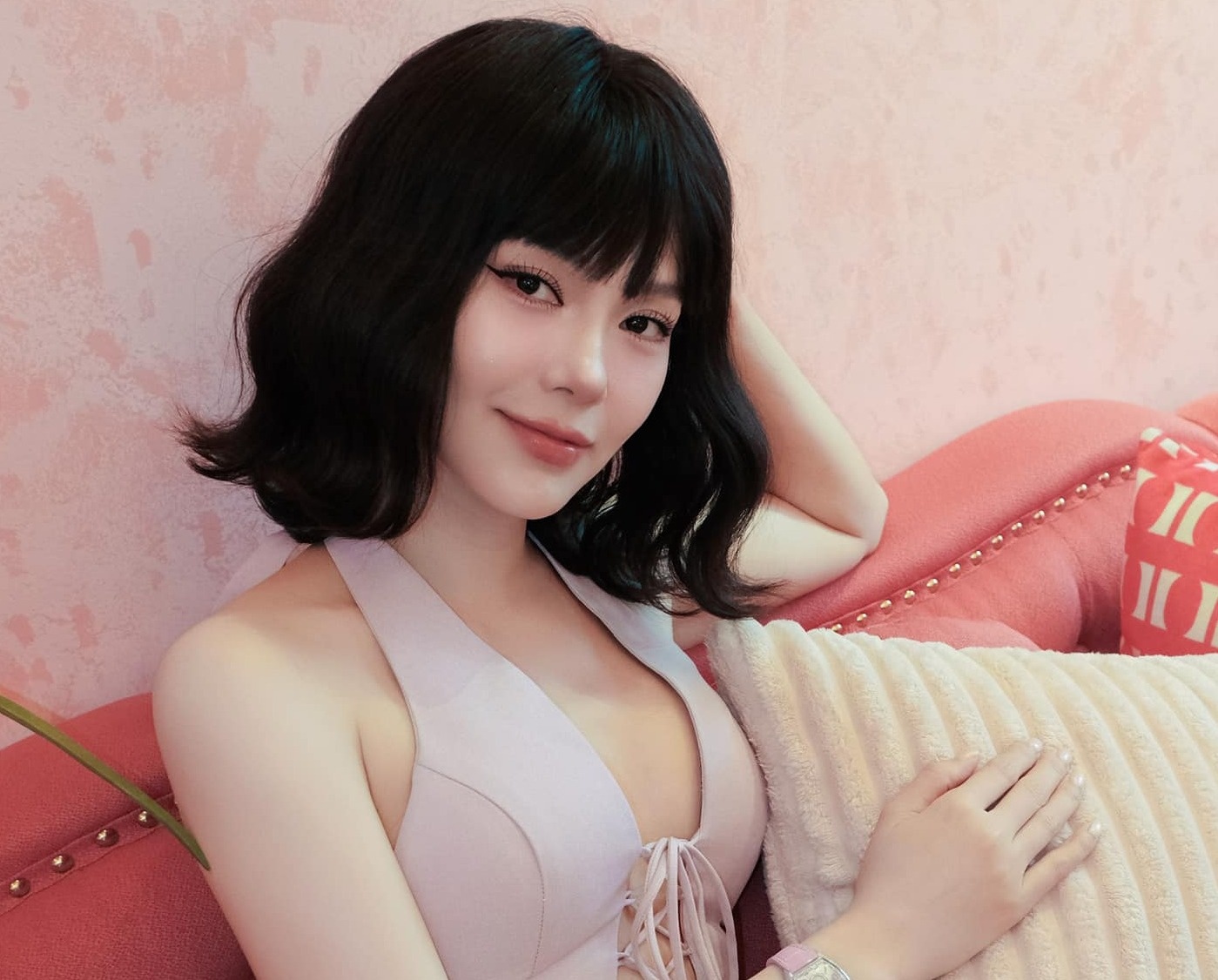 Minh Hang khoe duoc chong tang oto hinh anh