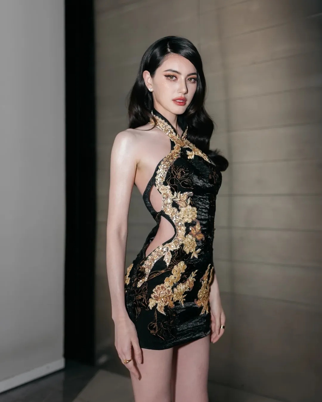 Diễn viên Mai Davika