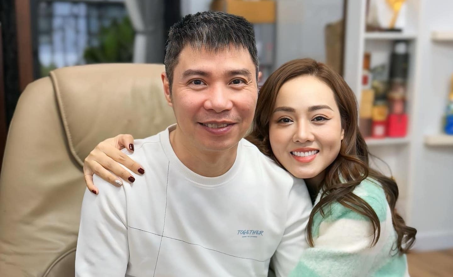 Vo NSND Cong Ly dinh chinh hinh anh