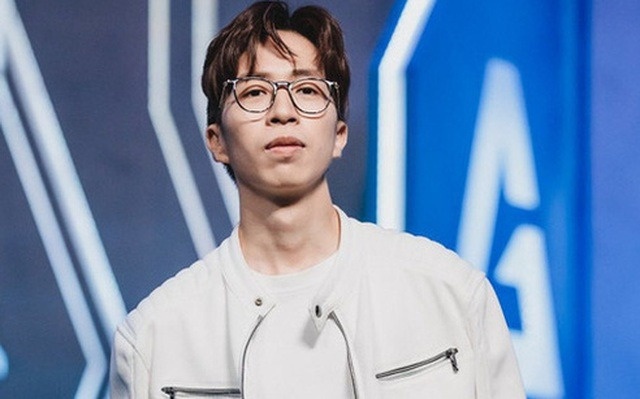 Nhan vien quan pho bi ky luat vi chup len ViruSs hinh anh