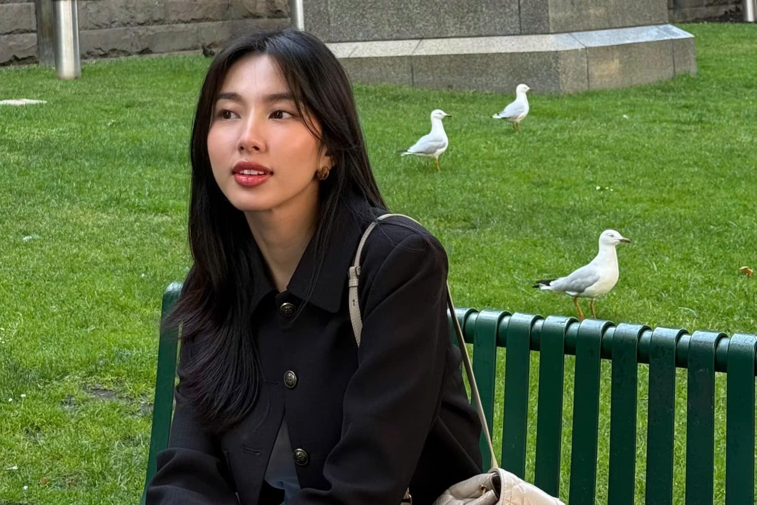 Phan ung cua ong Nawat khi nghe ten Thuy Tien hinh anh