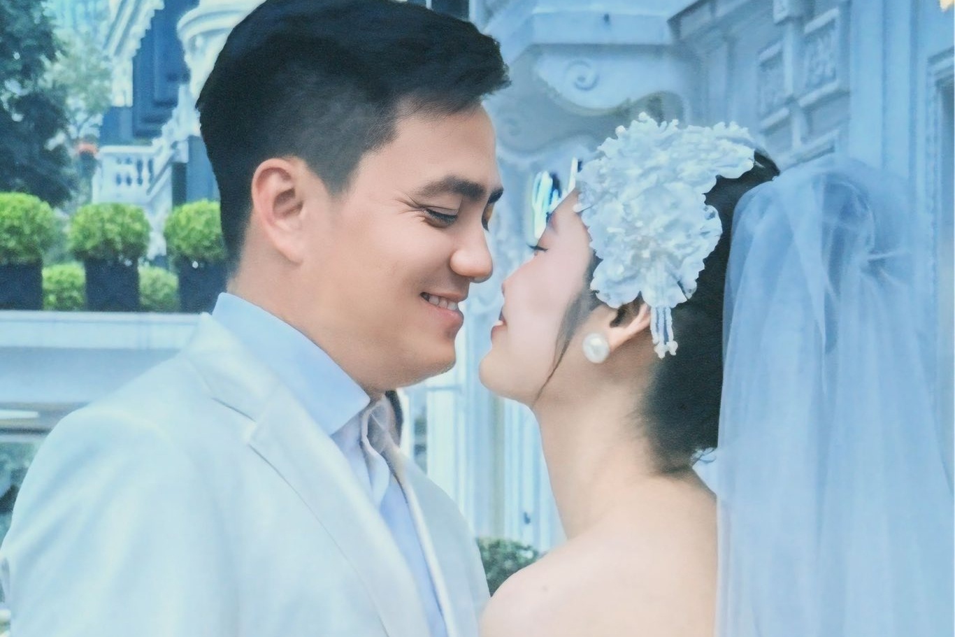 Hoa hau Nong Thuy Hang sap cuoi hinh anh