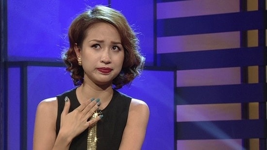 Van Hugo len tieng vu quang cao sua hinh anh