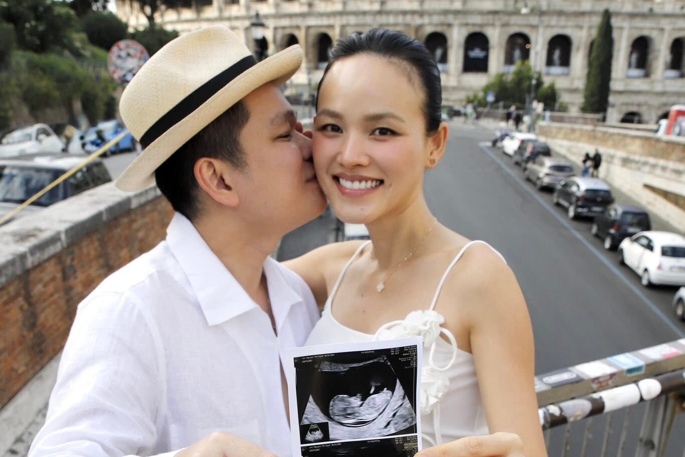 Tuyet Lan mang thai hinh anh