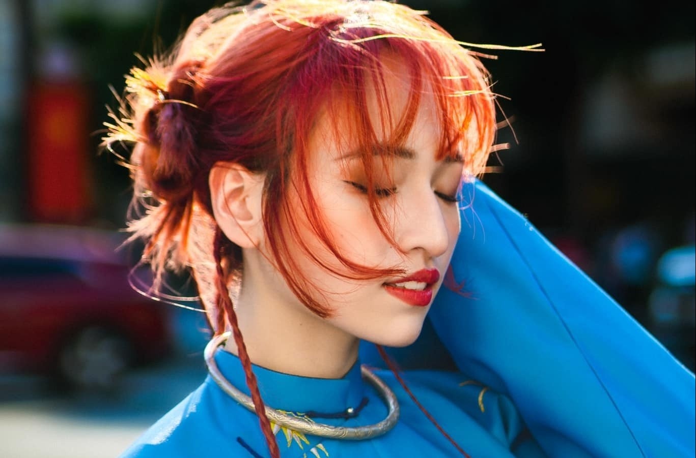 Co gai lai duoc chu y o Em xinh hinh anh