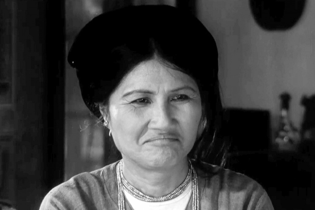 Nghe si Mai Chau qua doi hinh anh