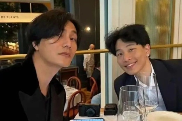 Con trai 23 tuoi cua Tran Khon hinh anh