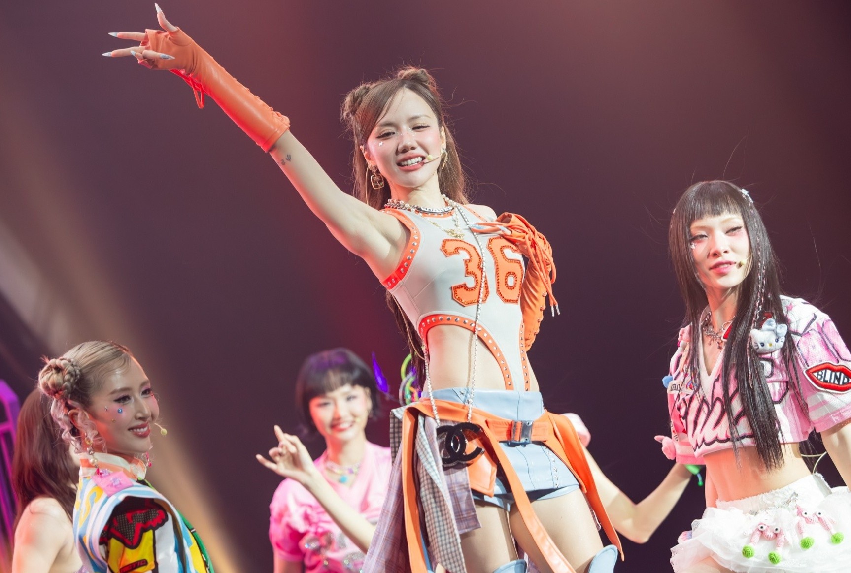 Em xinh &quot;say hi&quot; anh 1