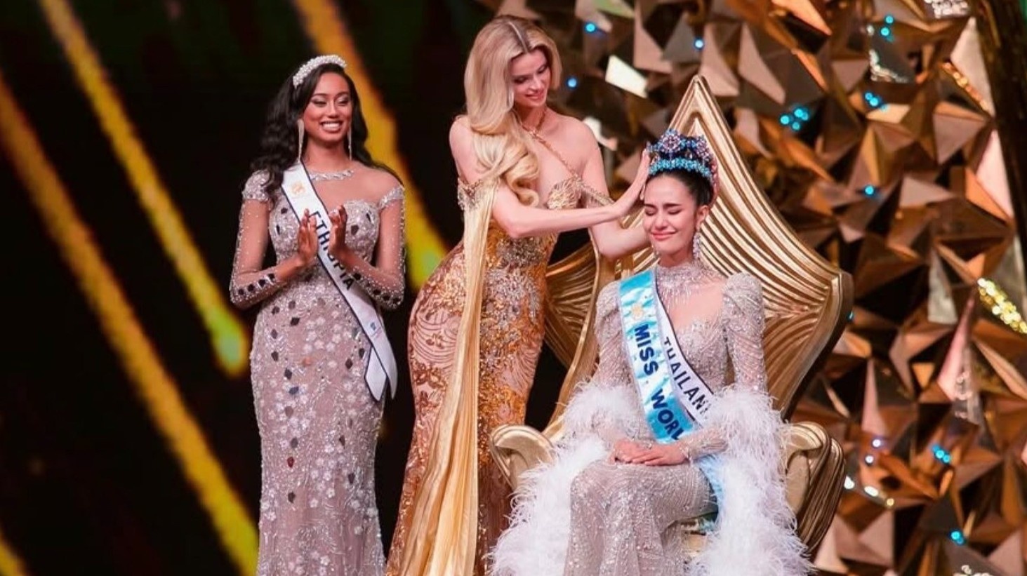 Thu tuong Thai Lan khen ngoi tan Hoa hau The gioi hinh anh