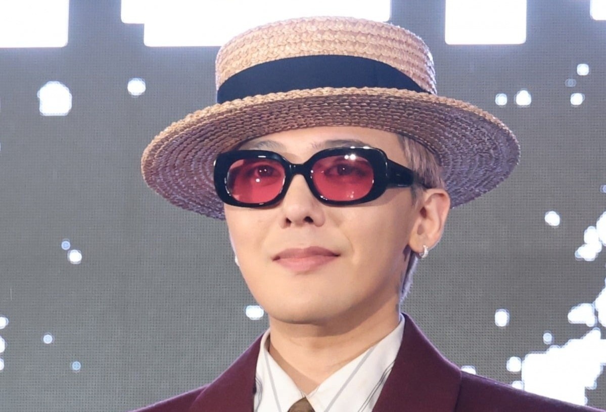 G-Dragon bi chi trich vi di muon 40 phut hinh anh