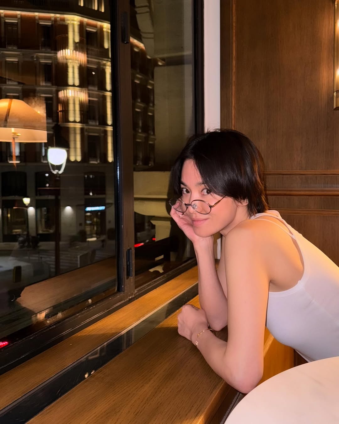 Hình ảnh gây bàn tán của Song Hye Kyo