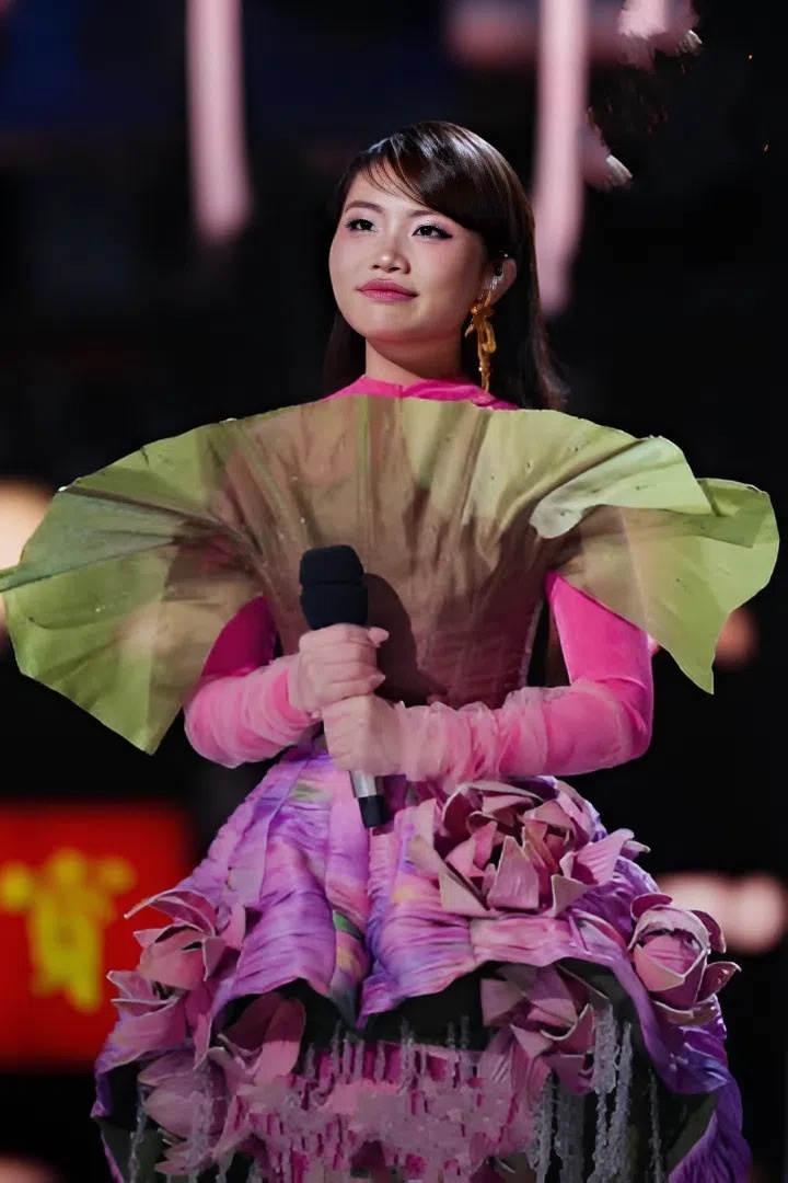 Phuong My Chi anh 1