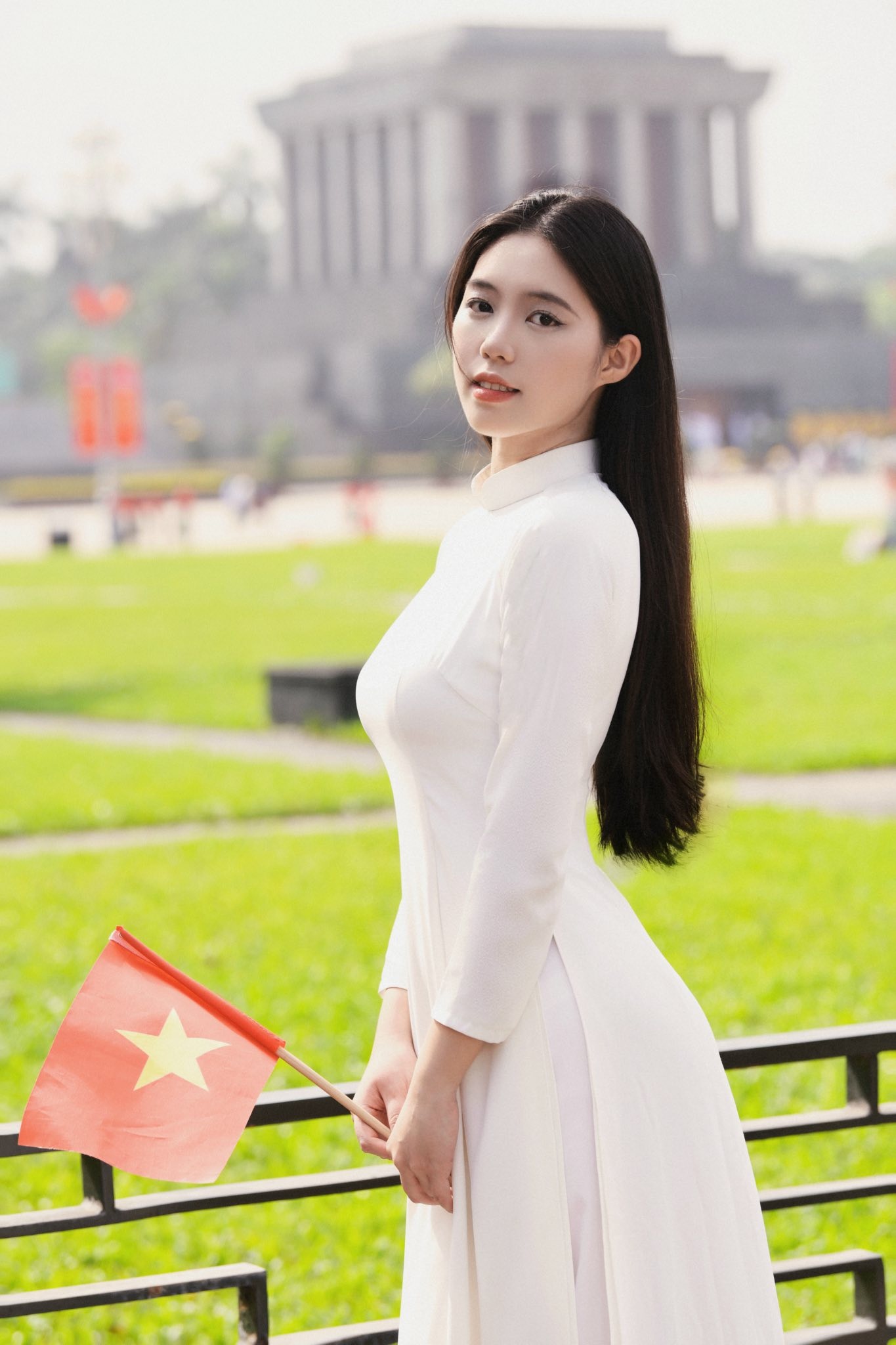 A hau Chau Anh anh 5