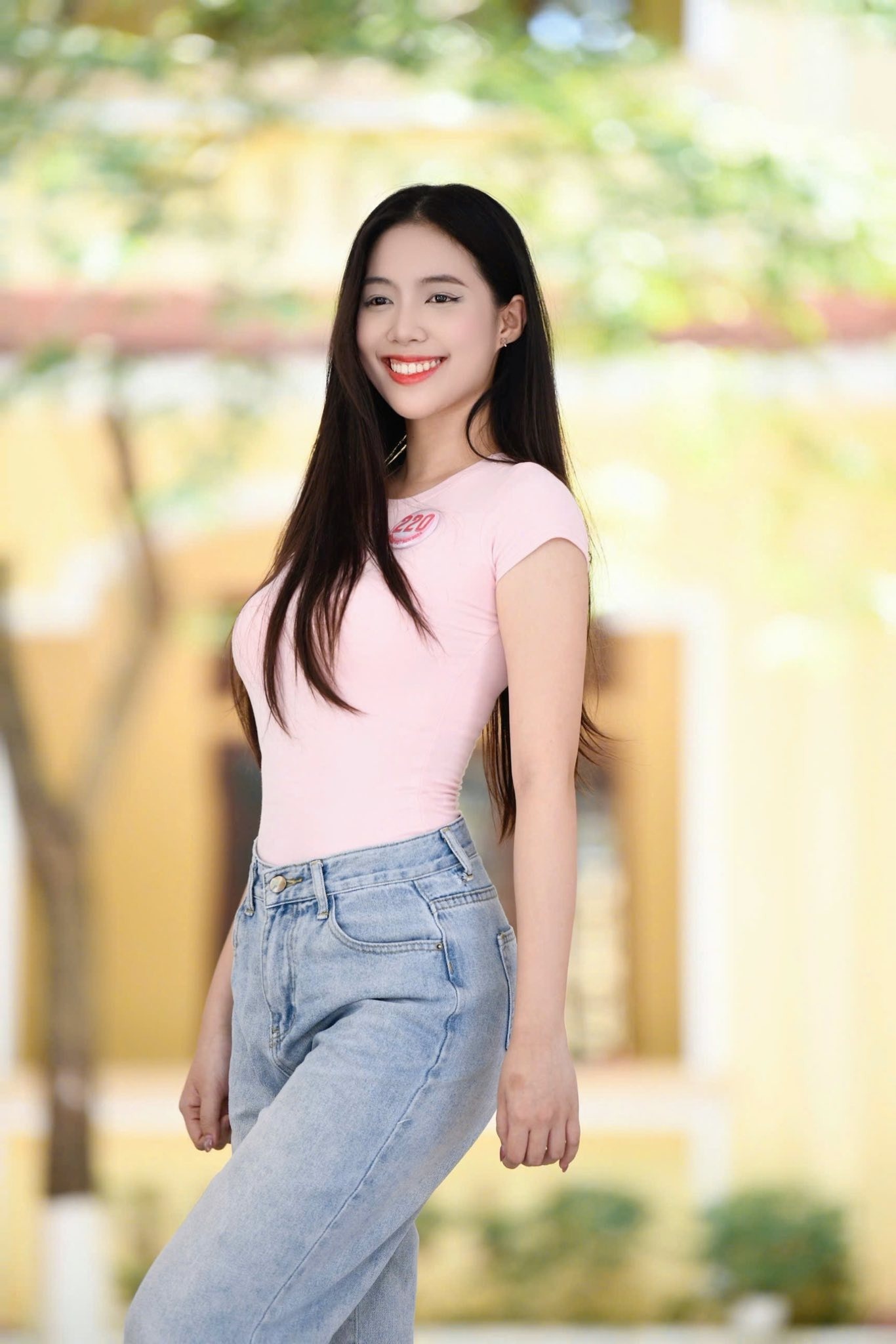 A hau Chau Anh anh 4