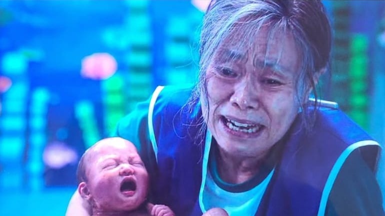 Canh phi ly den nuc cuoi trong 'Squid Game' hinh anh