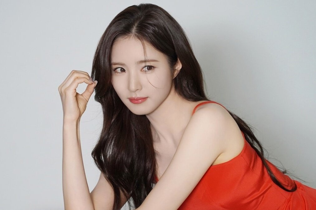 Nu dien vien bi doa tat axit hon 400 lan hinh anh