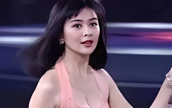 Ngoai hinh hien tai cua ‘de nhat my nhan’ Quan Chi Lam hinh anh