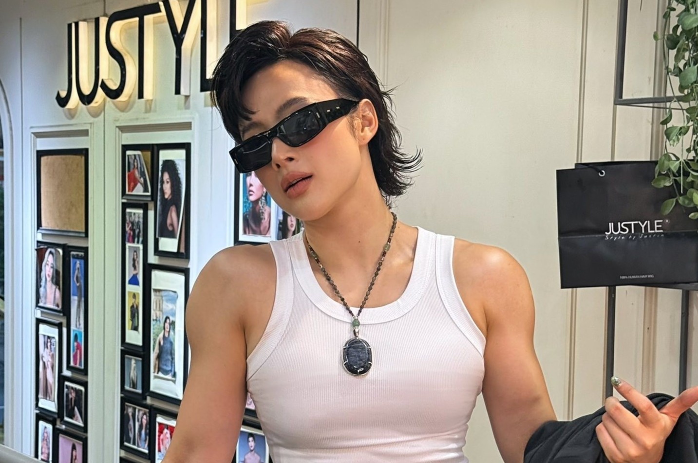 Angela Phuong Trinh ngay cang lo? hinh anh