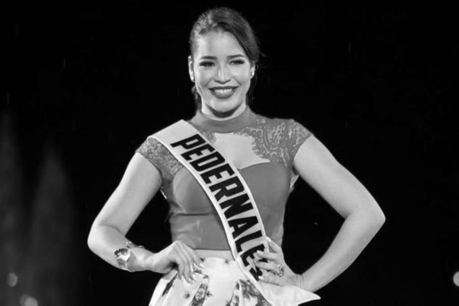 Hoa hau Ecuador bi ban chet hinh anh