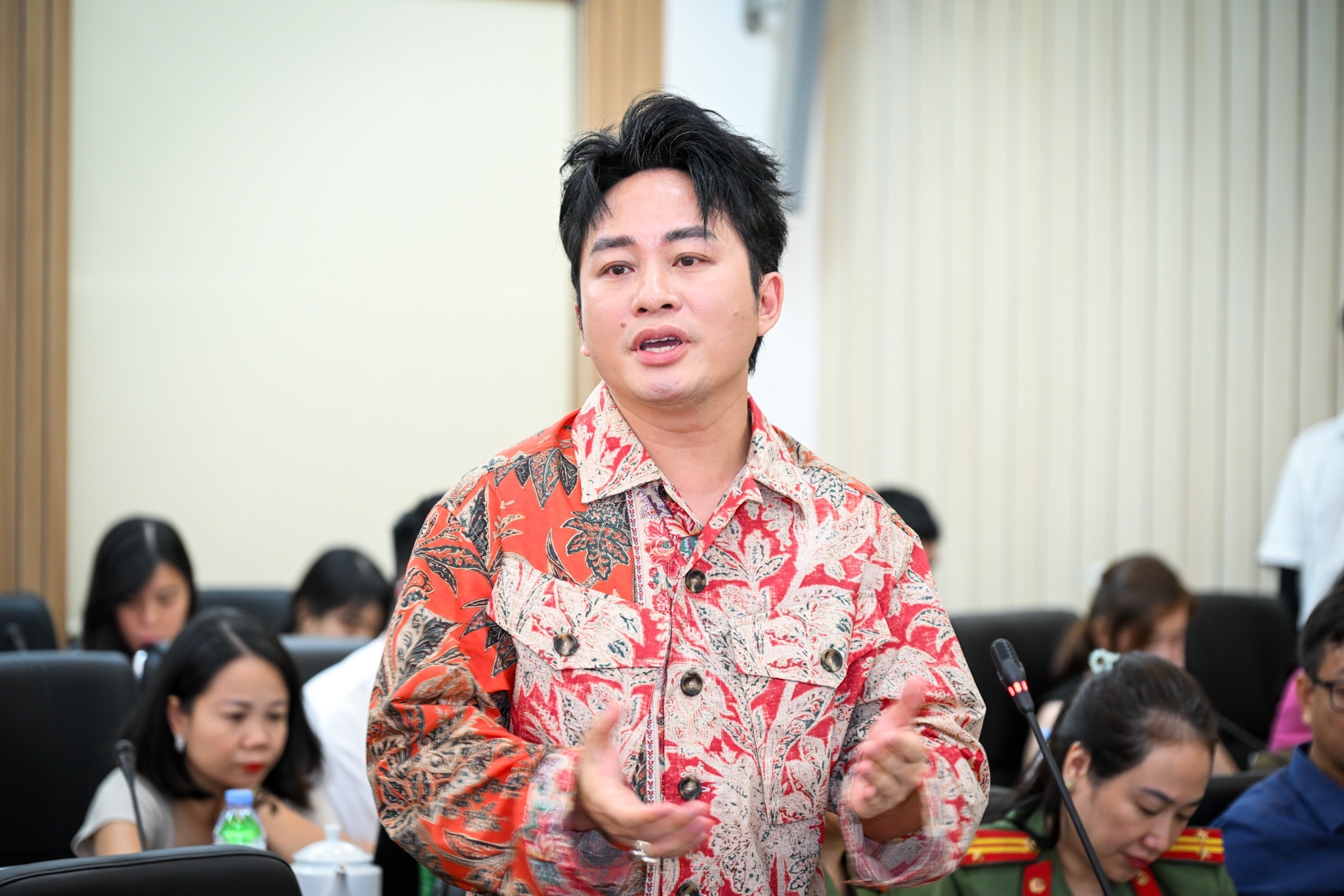 Sân khấu Tổ quốc trong tim hoành tráng tại Mỹ Đình