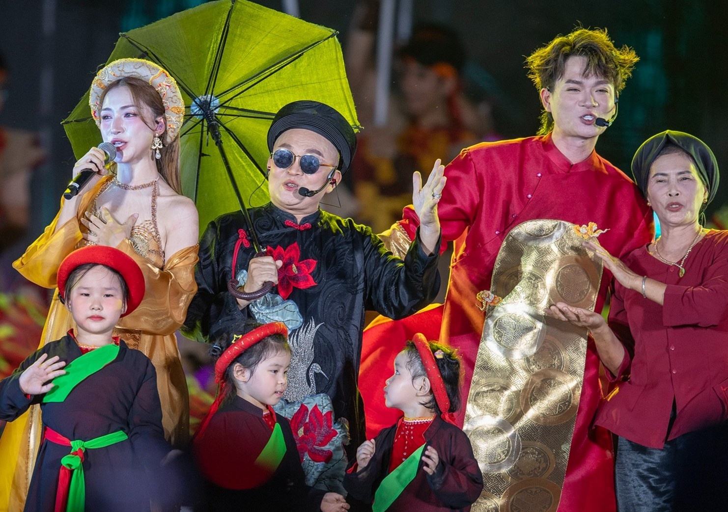 25.000 khan gia bung no trong 'concert quoc gia' hinh anh