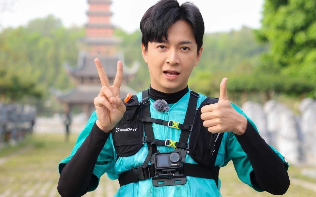 Ngo Kien Huy, Karik tham gia Anh trai 'say hi' hinh anh