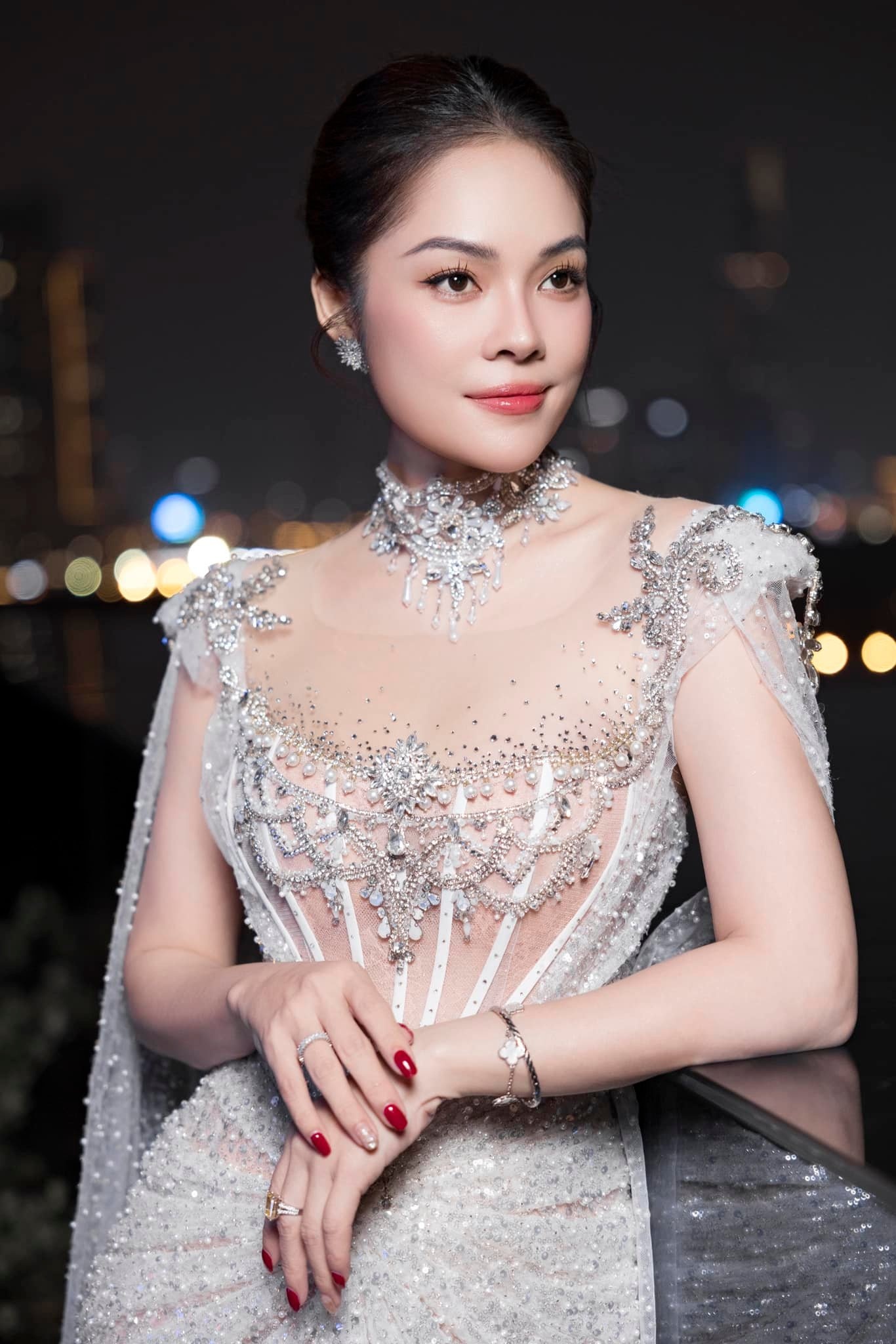 Duong Cam Lynh anh 1