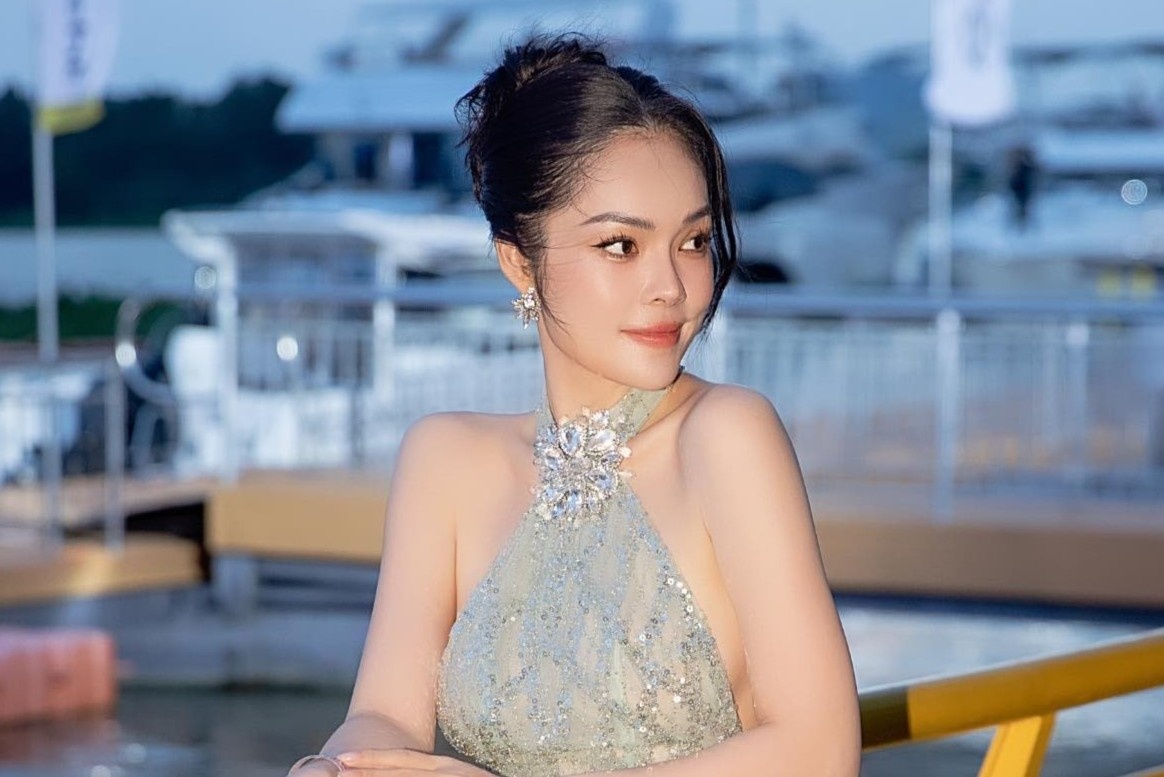 Duong Cam Lynh buc xuc hinh anh