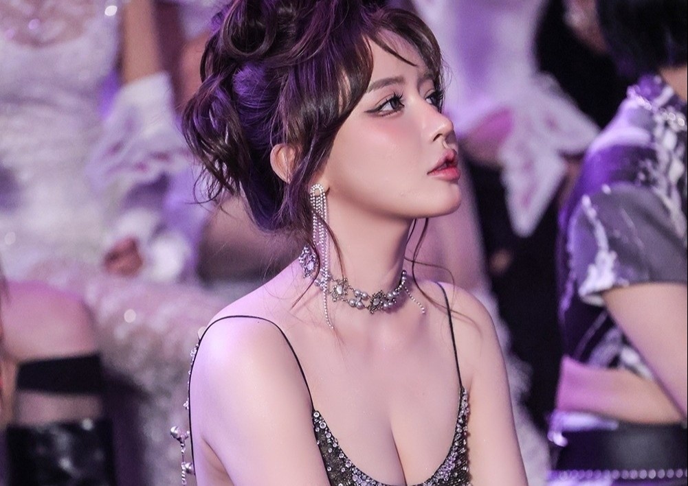 'Anh trai, Em xinh' kiem hang tram ty tu dau hinh anh