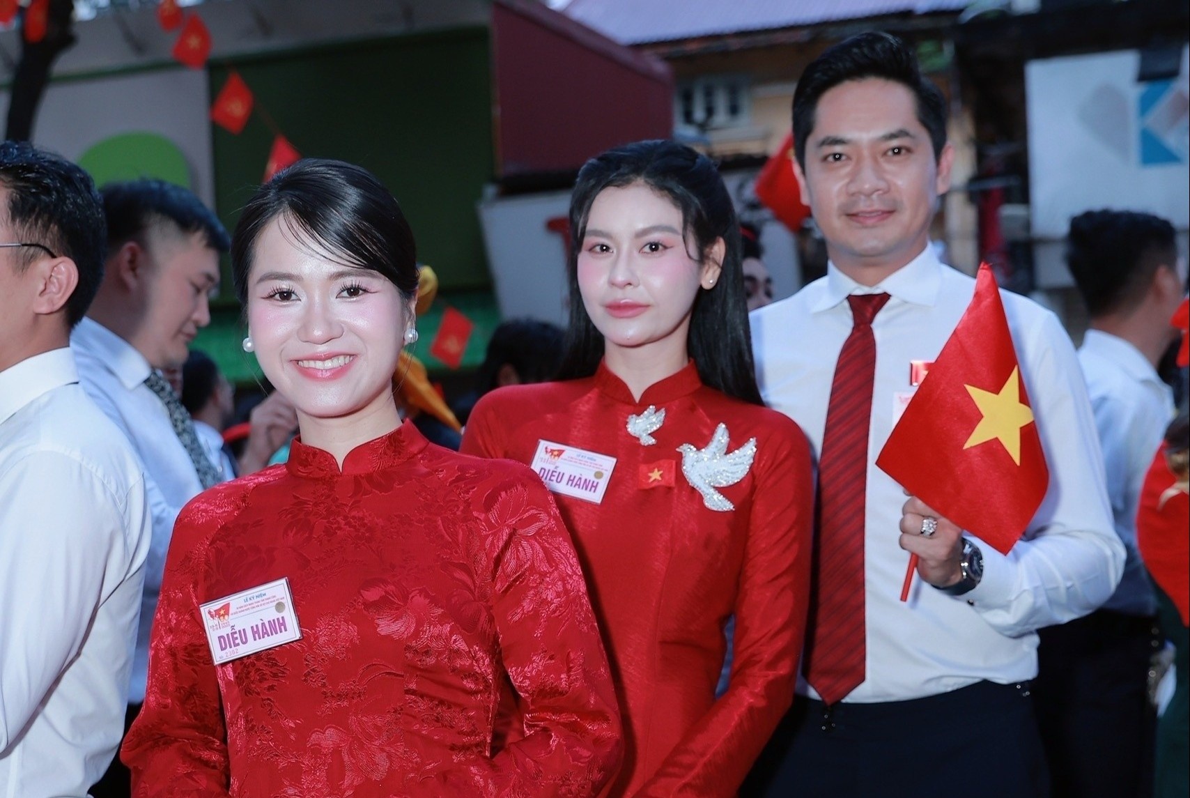 Chuyen di Ha Noi dac biet nhat cua cac nghe si mien Nam hinh anh