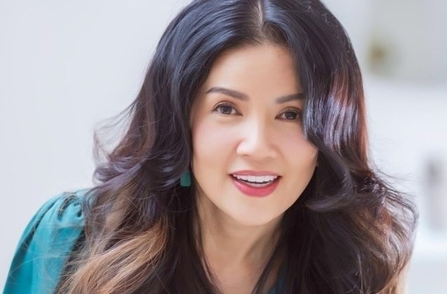 Dong nghiep bang hoang khi NSUT Ngoc Trinh qua doi hinh anh