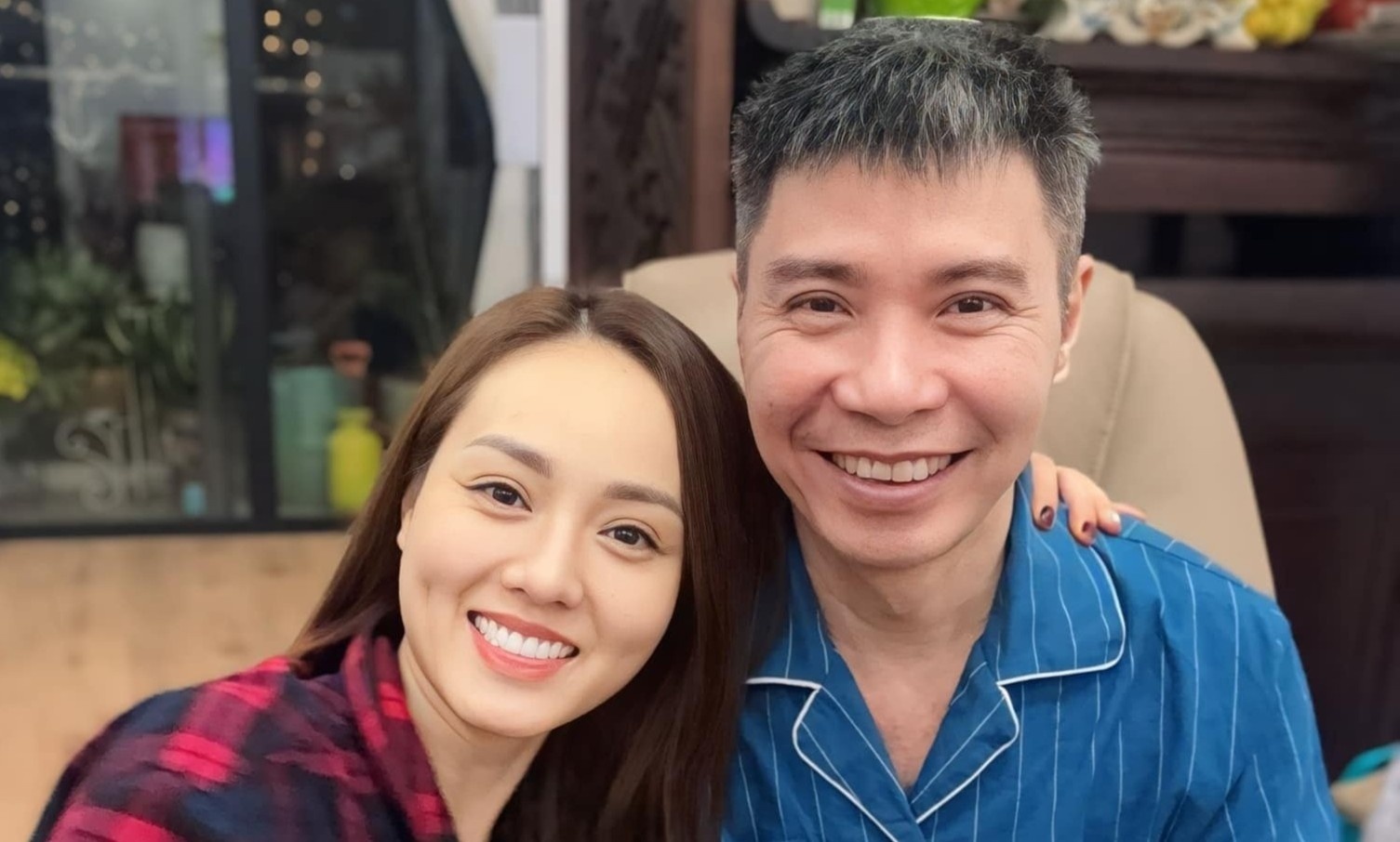 NSND Cong Ly nhap vien hinh anh