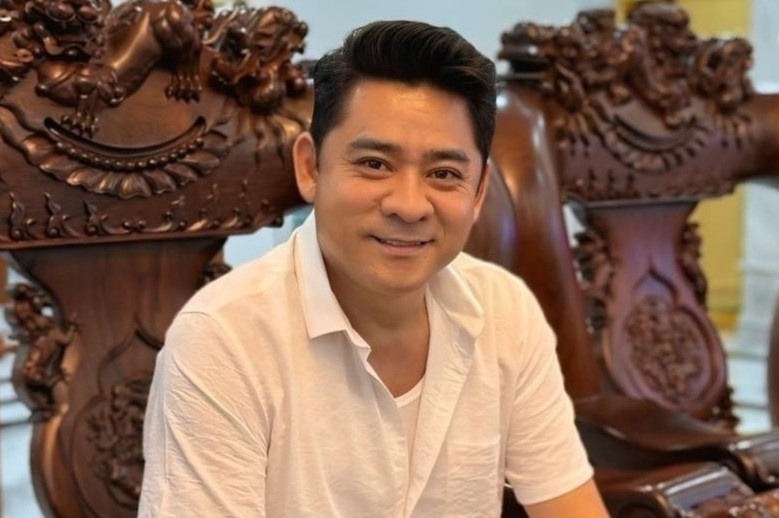 Phia Huynh Anh Tuan tiep tuc dinh chinh hinh anh